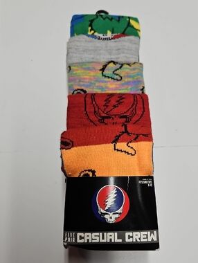 GRATEFUL DEAD NOVELTY CREW SOCKS. 5 PAIRS SIZE 8-12